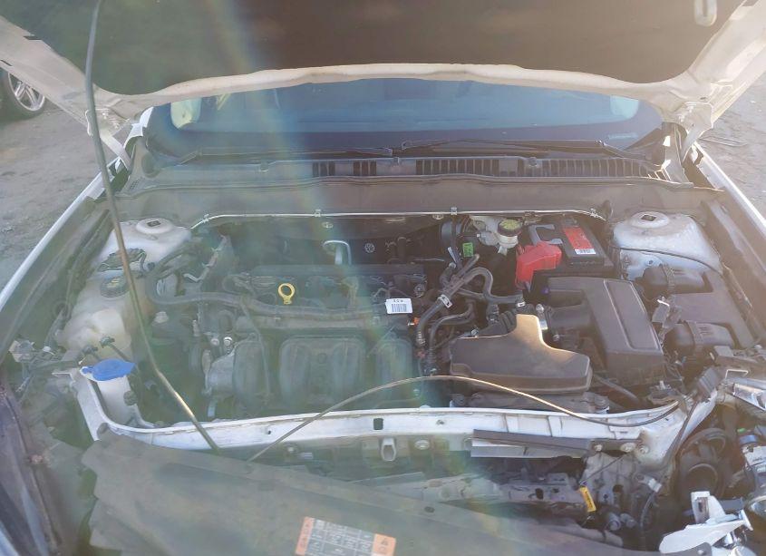 Photo 10 of 2016 Ford Fusion SE (VIN 1FA6P0H71G5110968)