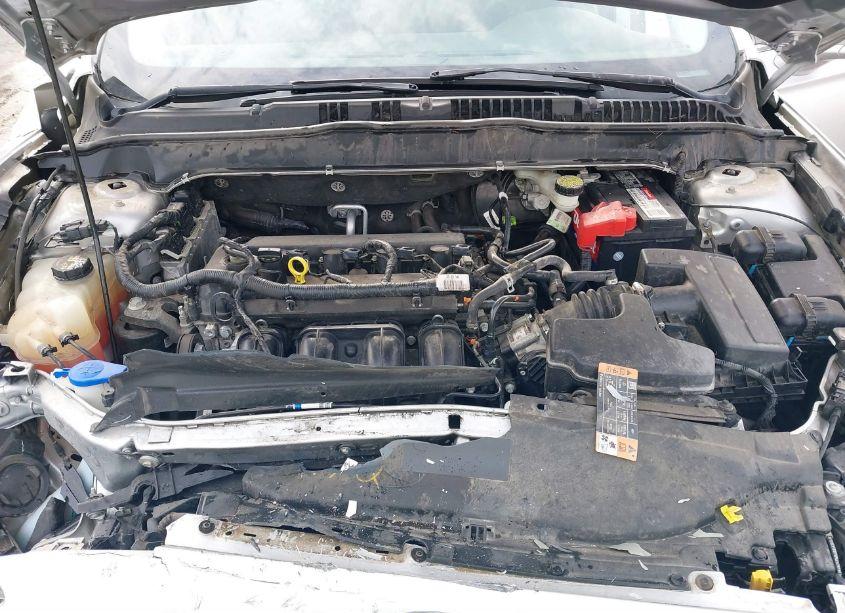 Photo 10 of 2016 Ford Fusion SE (VIN 1FA6P0H71G5119041)