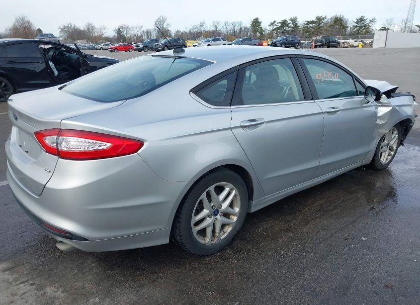 Photo 4 of 2016 Ford Fusion SE (VIN 1FA6P0H71G5119041)