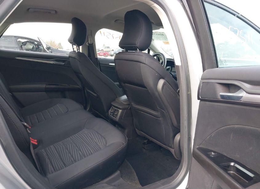 Photo 8 of 2016 Ford Fusion SE (VIN 1FA6P0H71G5119041)