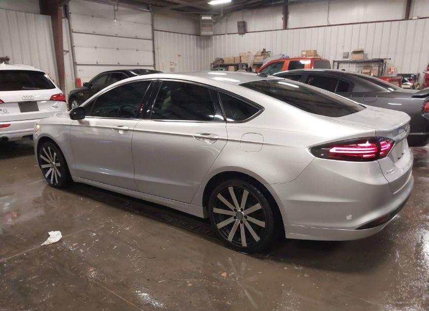 Photo 3 of 2016 Ford Fusion SE (VIN 1FA6P0H71G5134283)