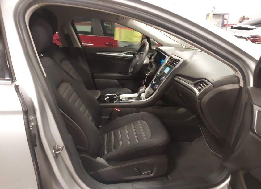 Photo 5 of 2016 Ford Fusion SE (VIN 1FA6P0H71G5134283)