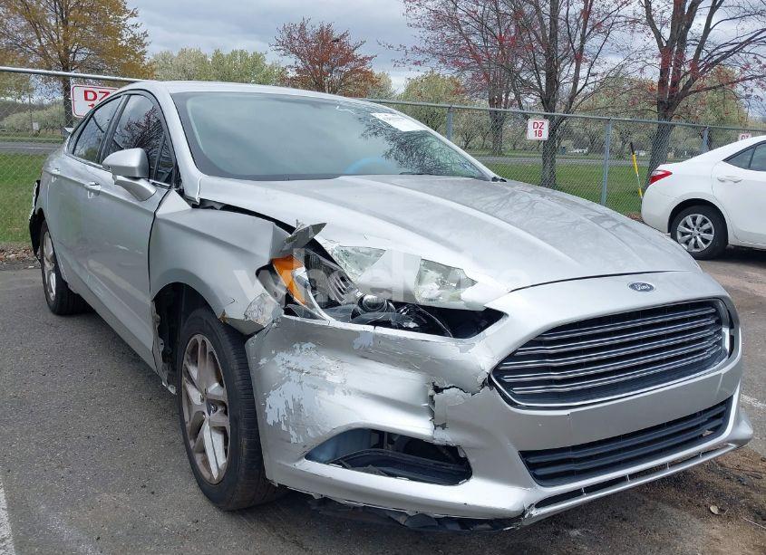 2014 Ford Fusion SE (VIN 1FA6P0H72E5385715) main photo