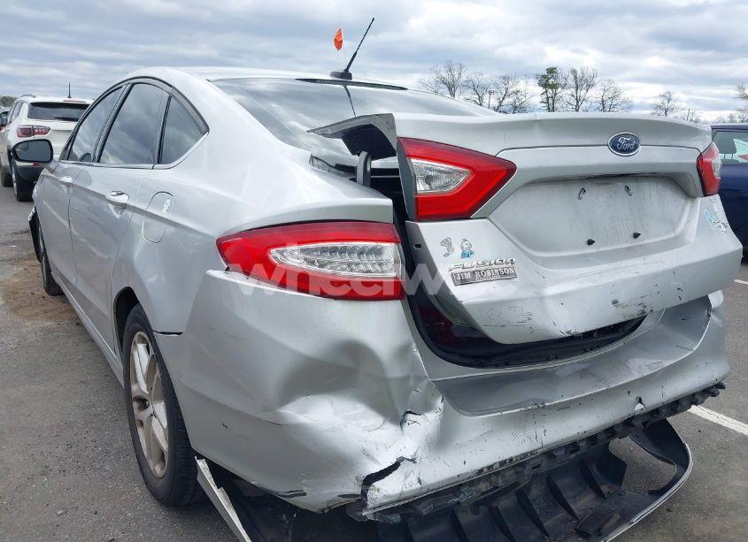 Photo 3 of 2014 Ford Fusion SE (VIN 1FA6P0H72E5385715)