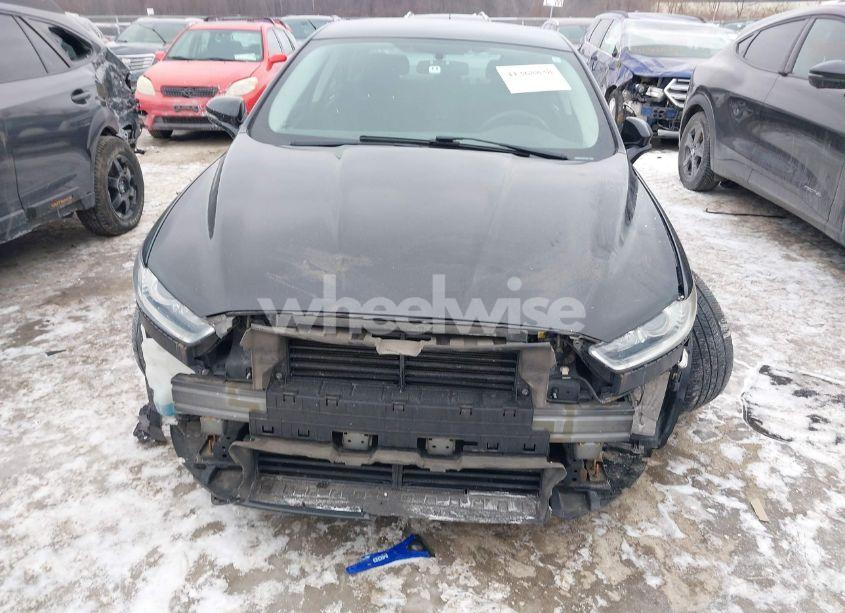 Photo 13 of 2014 Ford Fusion SE (VIN 1FA6P0H72E5401430)