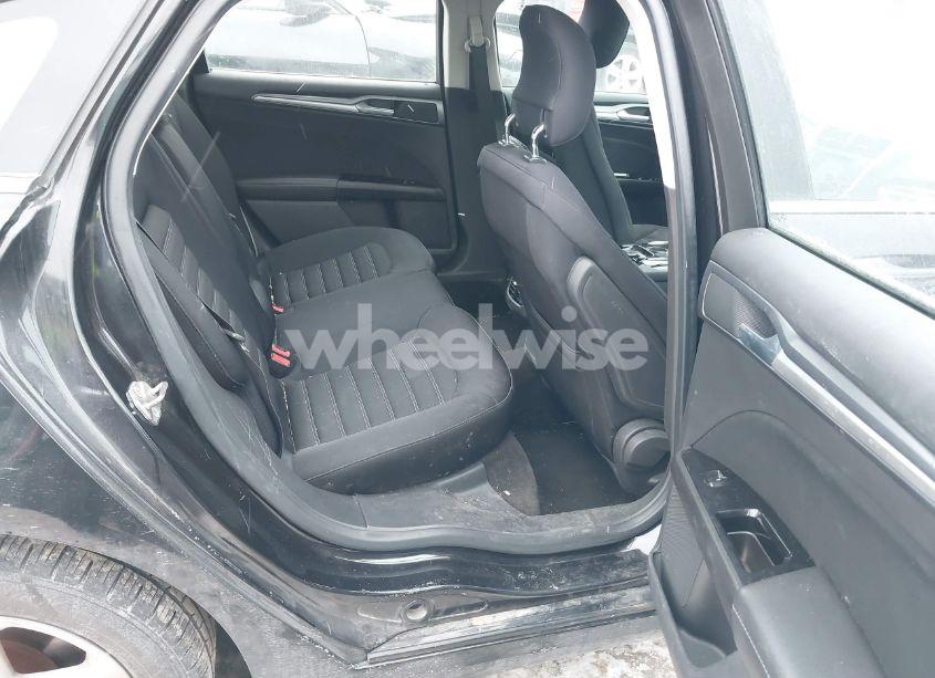 Photo 8 of 2014 Ford Fusion SE (VIN 1FA6P0H72E5401430)