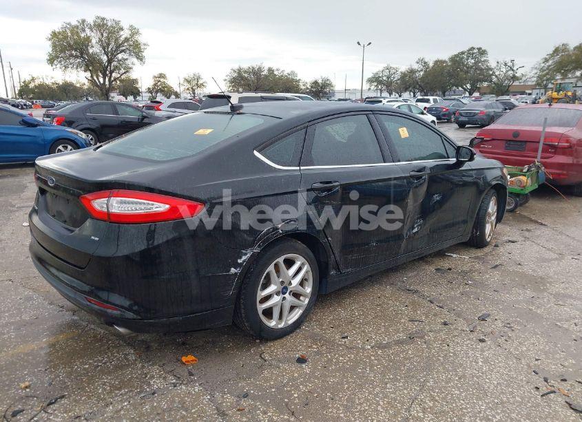 Photo 4 of 2015 Ford Fusion SE (VIN 1FA6P0H72F5101078)