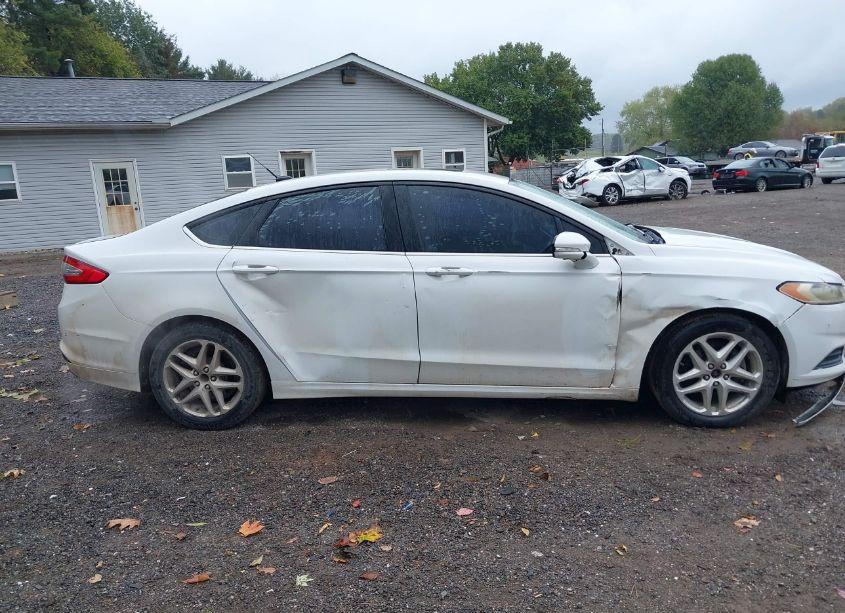 Photo 13 of 2015 Ford Fusion SE (VIN 1FA6P0H72F5107771)