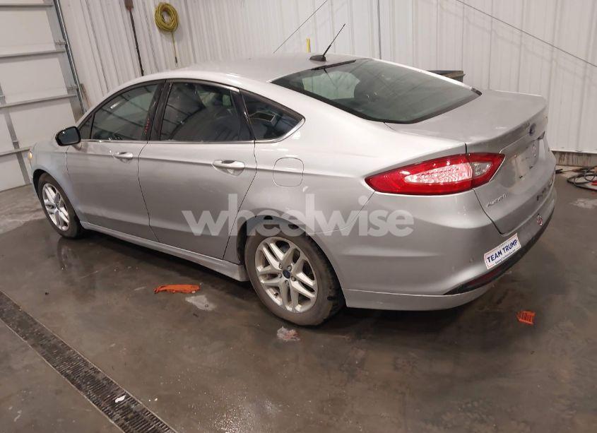 Photo 3 of 2015 Ford Fusion SE (VIN 1FA6P0H72F5122304)