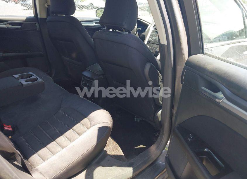 Photo 8 of 2015 Ford Fusion SE (VIN 1FA6P0H72F5126563)