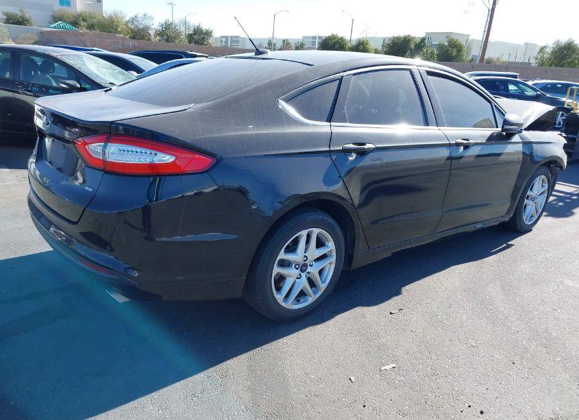 Photo 4 of 2016 Ford Fusion SE (VIN 1FA6P0H72G5118481)