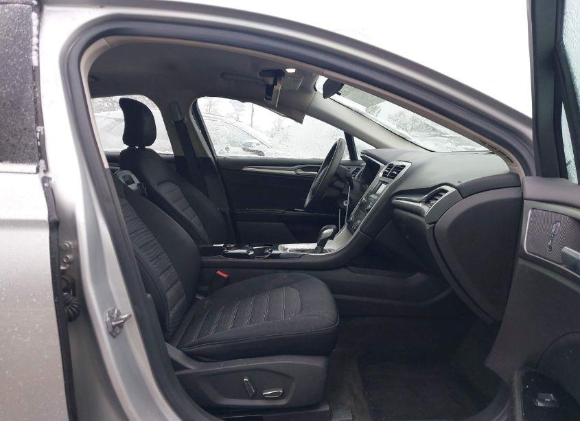 Photo 5 of 2016 Ford Fusion SE (VIN 1FA6P0H72G5124149)