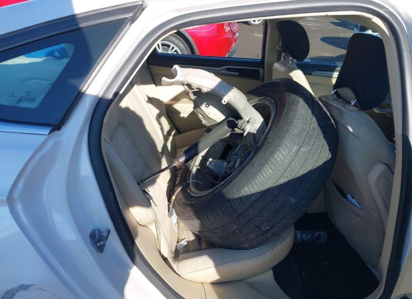 Photo 8 of 2014 Ford Fusion SE (VIN 1FA6P0H73E5353730)