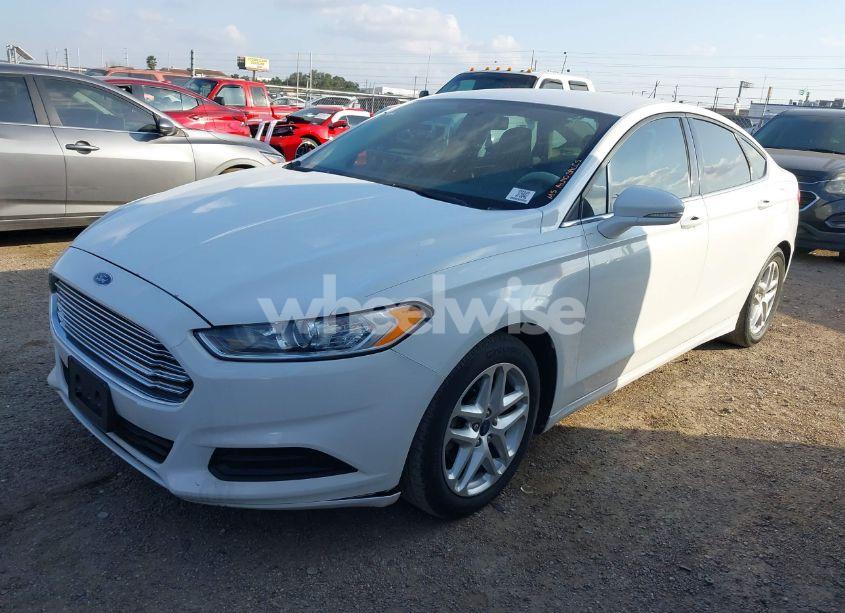 Photo 2 of 2014 Ford Fusion SE (VIN 1FA6P0H73E5358569)