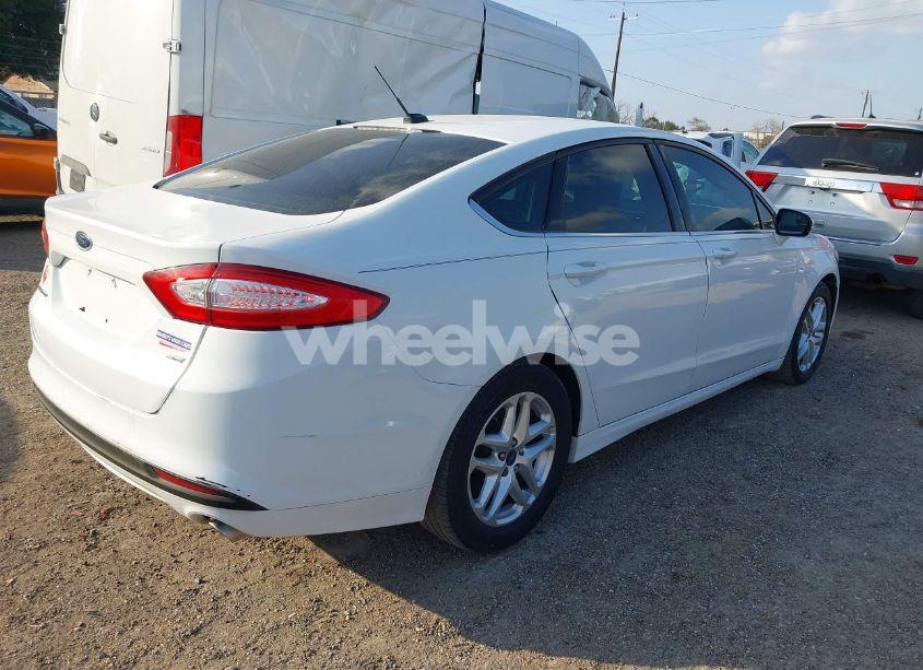 Photo 4 of 2014 Ford Fusion SE (VIN 1FA6P0H73E5358569)