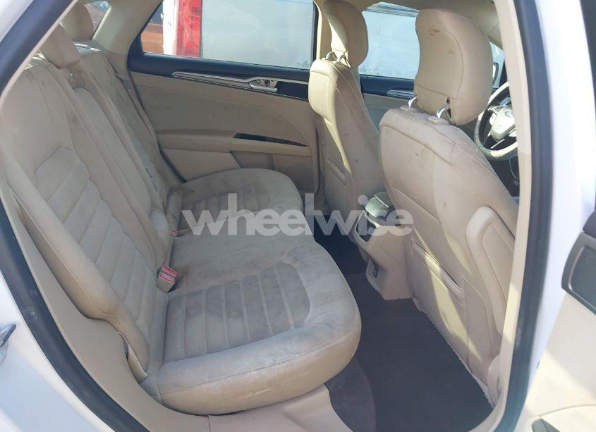 Photo 8 of 2014 Ford Fusion SE (VIN 1FA6P0H73E5358569)