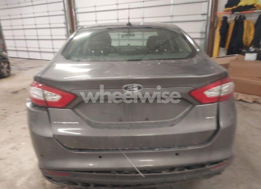 Photo 16 of 2014 Ford Fusion SE (VIN 1FA6P0H73E5389384)