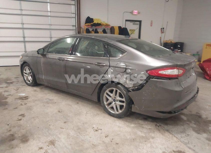 Photo 3 of 2014 Ford Fusion SE (VIN 1FA6P0H73E5389384)