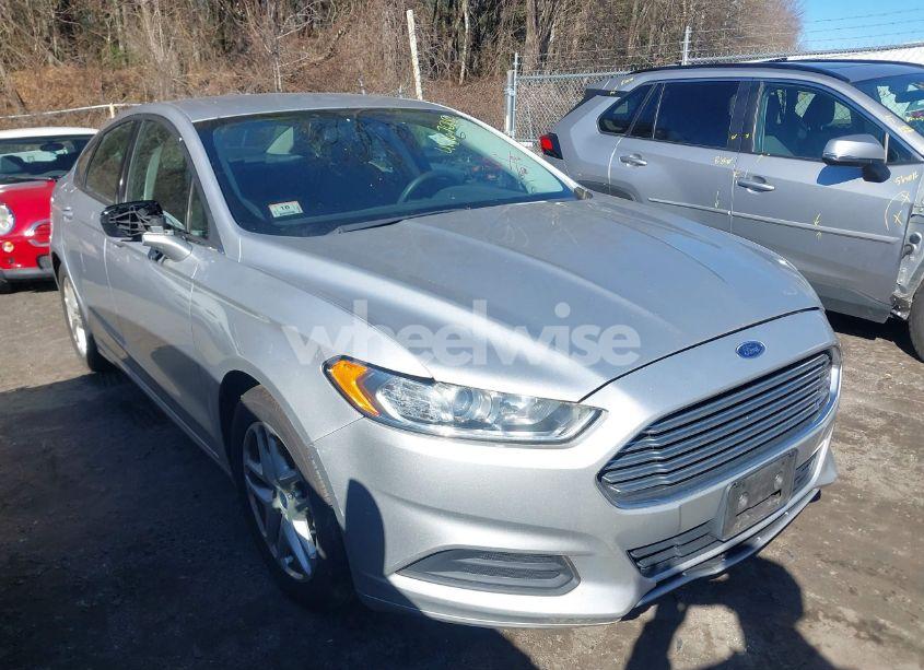 2014 Ford Fusion SE (VIN 1FA6P0H73E5396075) main photo