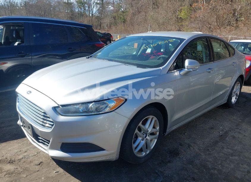 Photo 2 of 2014 Ford Fusion SE (VIN 1FA6P0H73E5396075)