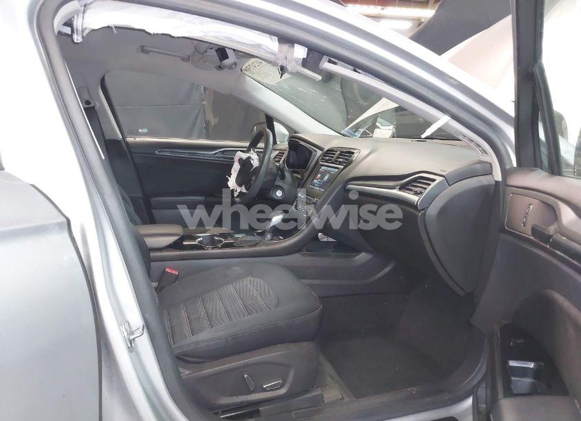 Photo 5 of 2016 Ford Fusion SE (VIN 1FA6P0H73G5114262)