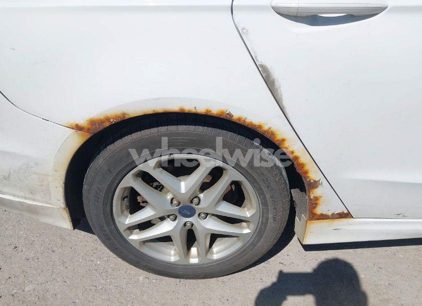 Photo 6 of 2014 Ford Fusion SE (VIN 1FA6P0H74E5354773)