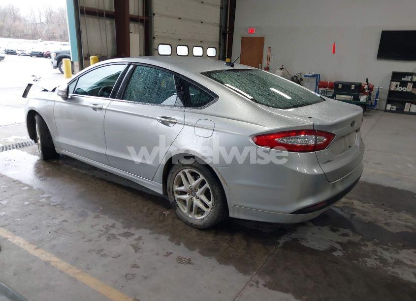 Photo 3 of 2014 Ford Fusion SE (VIN 1FA6P0H74E5370858)