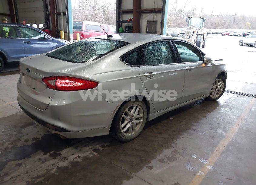 Photo 4 of 2014 Ford Fusion SE (VIN 1FA6P0H74E5370858)