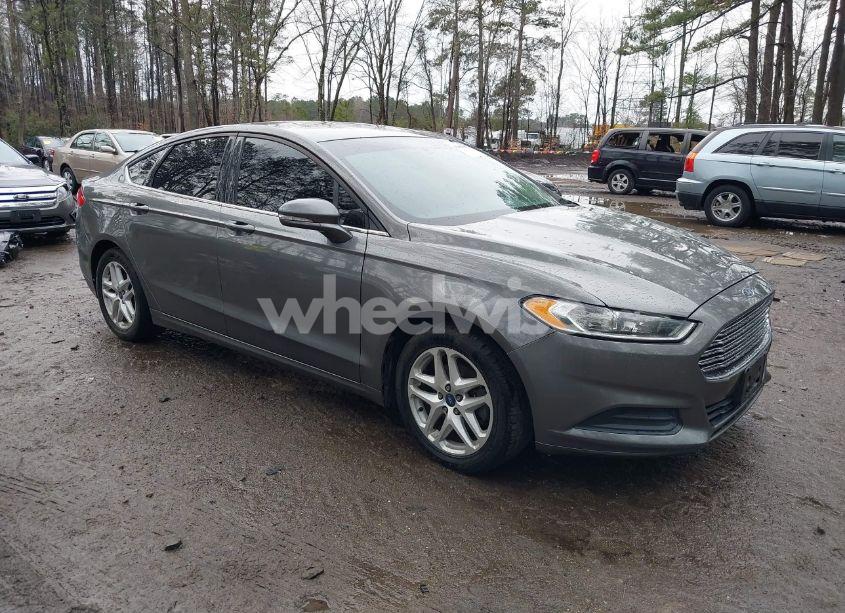 2014 Ford Fusion SE (VIN 1FA6P0H74E5373288) main photo