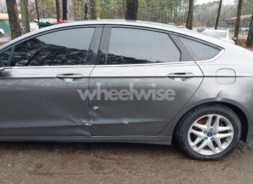 Photo 6 of 2014 Ford Fusion SE (VIN 1FA6P0H74E5373288)