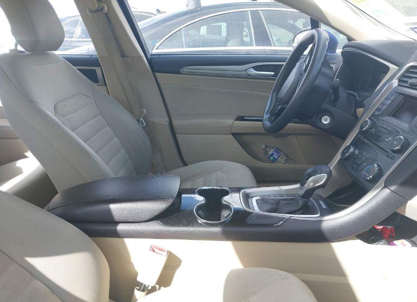 Photo 5 of 2014 Ford Fusion SE (VIN 1FA6P0H74E5373470)