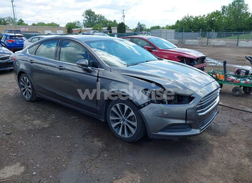 2014 Ford Fusion SE (VIN 1FA6P0H74E5376840) main photo