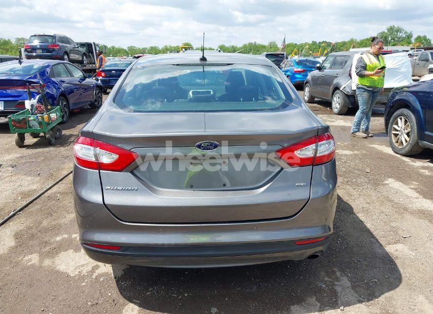 Photo 17 of 2014 Ford Fusion SE (VIN 1FA6P0H74E5376840)