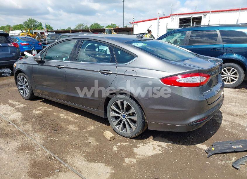 Photo 3 of 2014 Ford Fusion SE (VIN 1FA6P0H74E5376840)