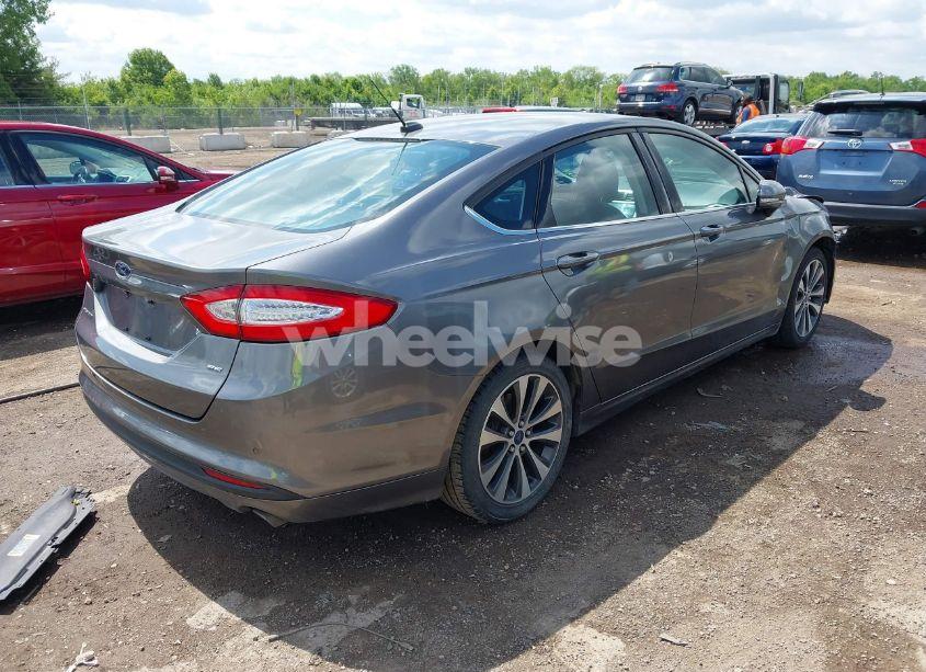 Photo 4 of 2014 Ford Fusion SE (VIN 1FA6P0H74E5376840)