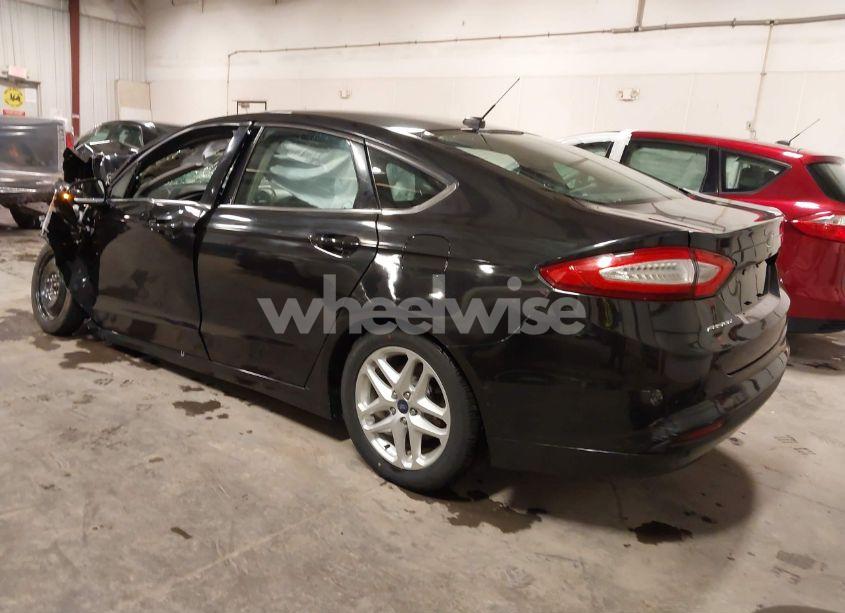 Photo 3 of 2015 Ford Fusion SE (VIN 1FA6P0H74F5100207)
