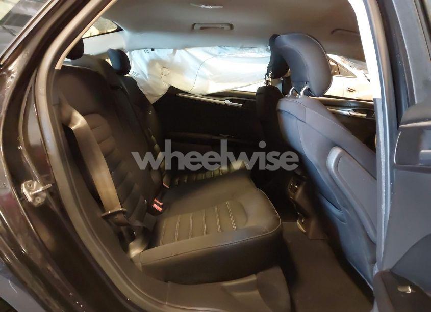 Photo 8 of 2015 Ford Fusion SE (VIN 1FA6P0H74F5100207)