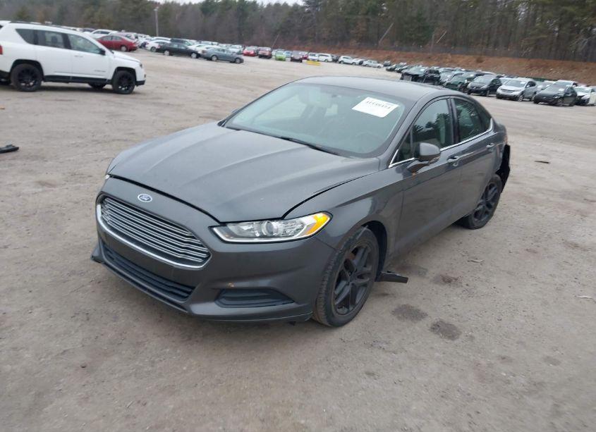 Photo 2 of 2015 Ford Fusion SE (VIN 1FA6P0H74F5111627)