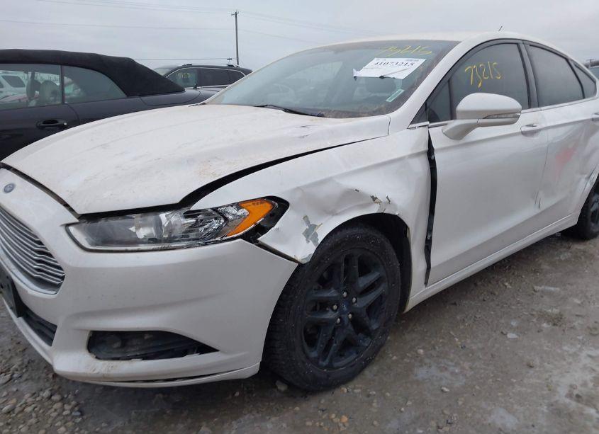 Photo 18 of 2015 Ford Fusion SE (VIN 1FA6P0H74F5126659)