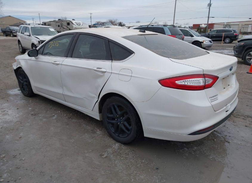 Photo 3 of 2015 Ford Fusion SE (VIN 1FA6P0H74F5126659)