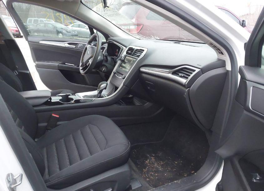 Photo 5 of 2015 Ford Fusion SE (VIN 1FA6P0H74F5126659)