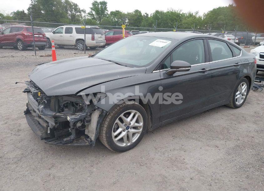 Photo 2 of 2015 Ford Fusion SE (VIN 1FA6P0H74F5127195)