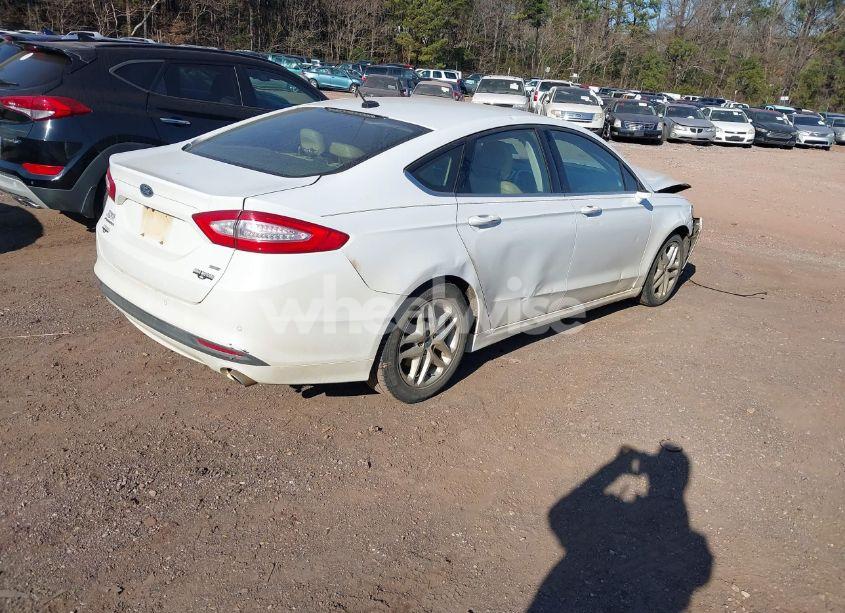Photo 4 of 2016 Ford Fusion SE (VIN 1FA6P0H74G5109572)