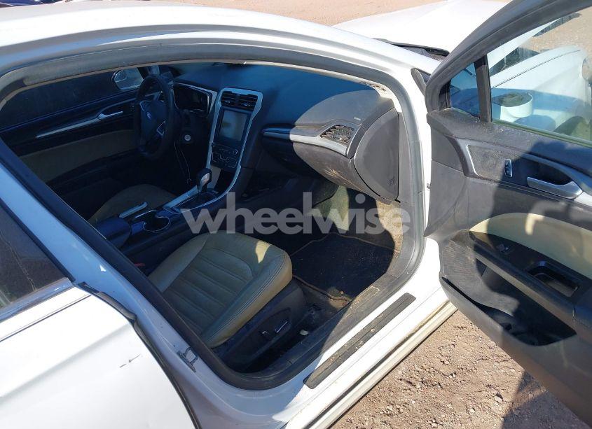 Photo 5 of 2016 Ford Fusion SE (VIN 1FA6P0H74G5109572)