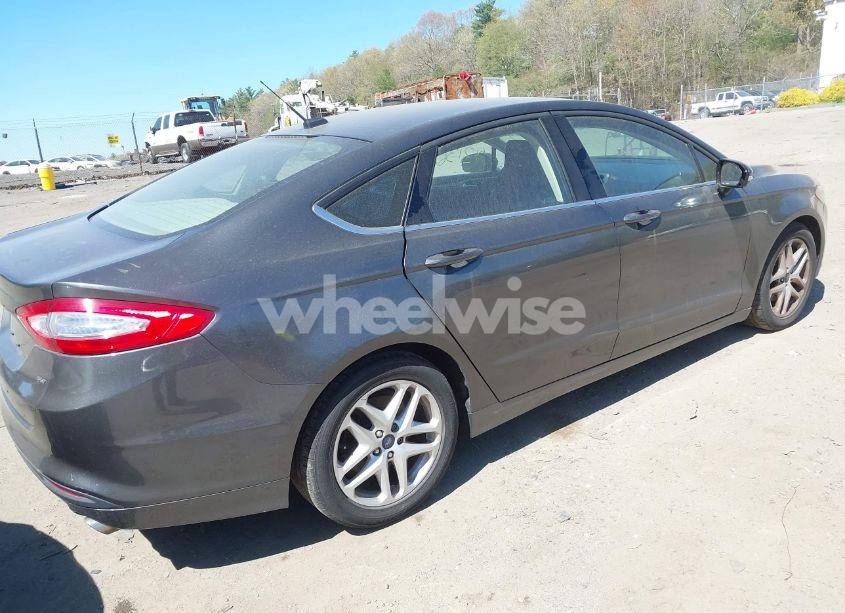 Photo 4 of 2016 Ford Fusion SE (VIN 1FA6P0H74G5116151)