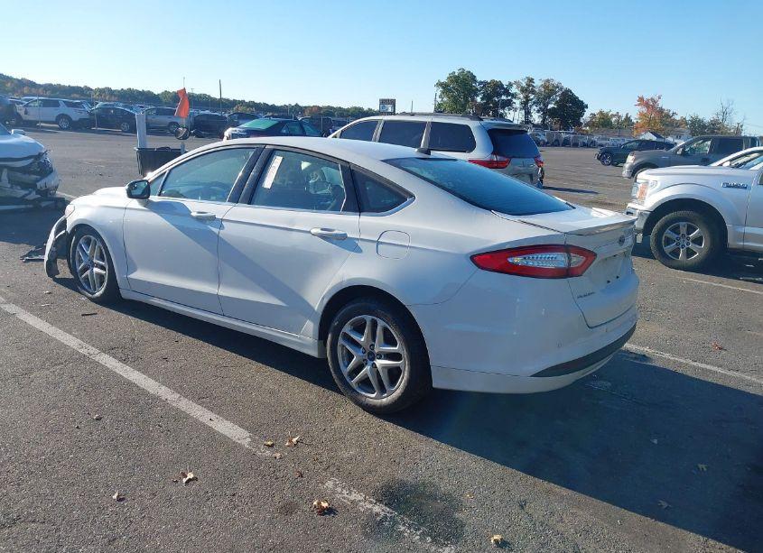 Photo 3 of 2016 Ford Fusion SE (VIN 1FA6P0H74G5119261)