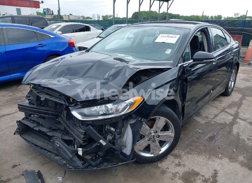Photo 2 of 2016 Ford Fusion SE (VIN 1FA6P0H74G5121513)