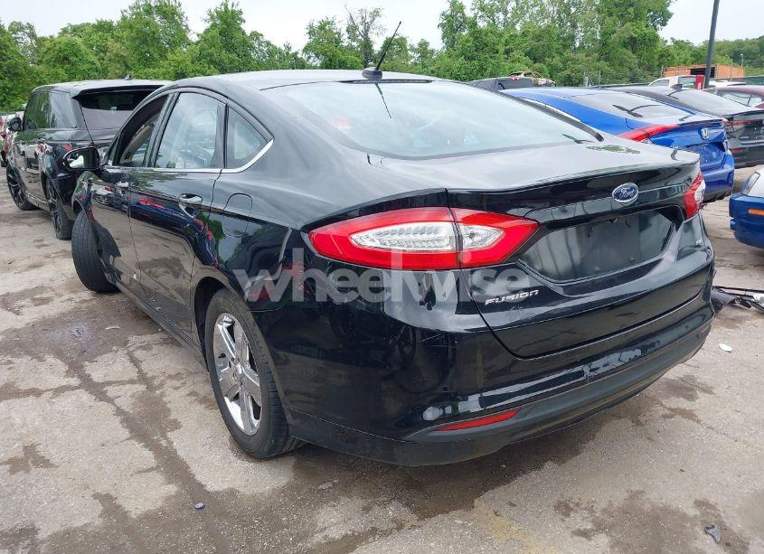 Photo 3 of 2016 Ford Fusion SE (VIN 1FA6P0H74G5121513)