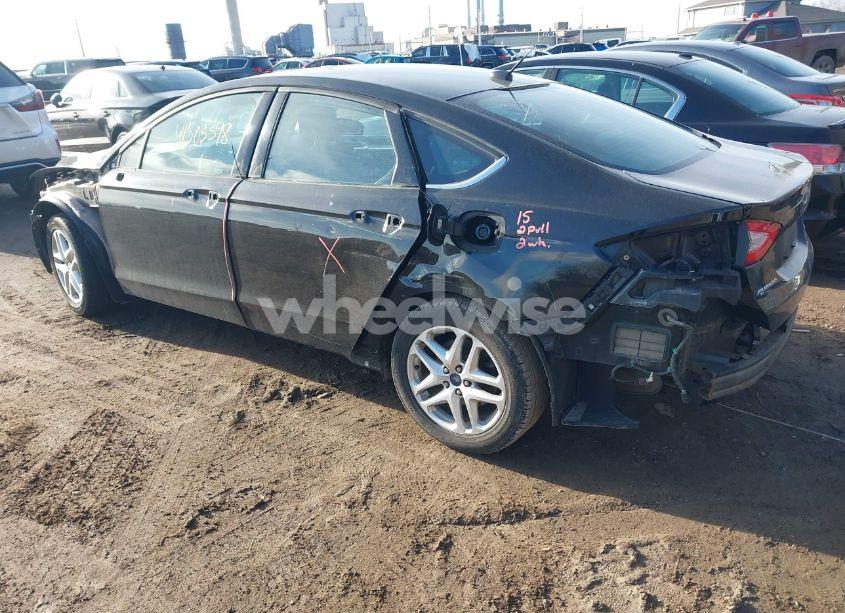 Photo 3 of 2016 Ford Fusion SE (VIN 1FA6P0H74G5122032)