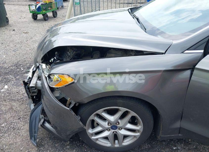 Photo 6 of 2014 Ford Fusion SE (VIN 1FA6P0H75E5376989)